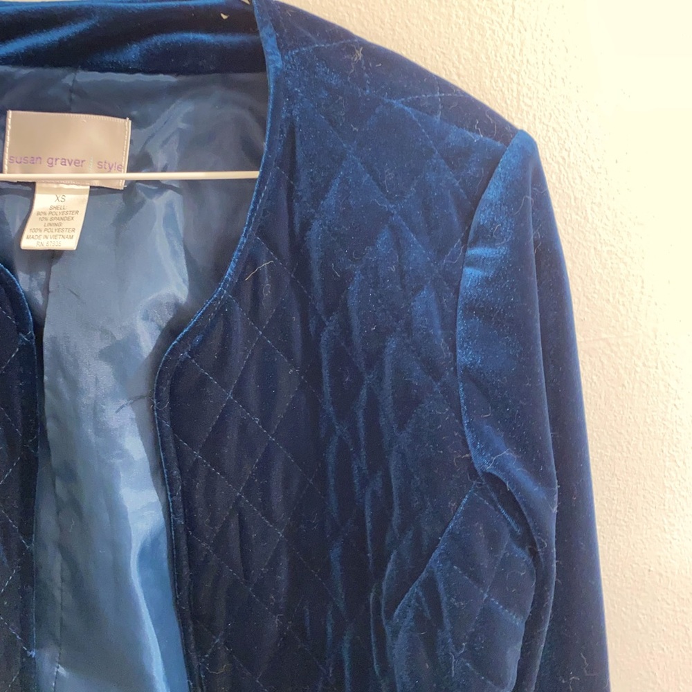 Cropped Blazer - Picture 10 of 11